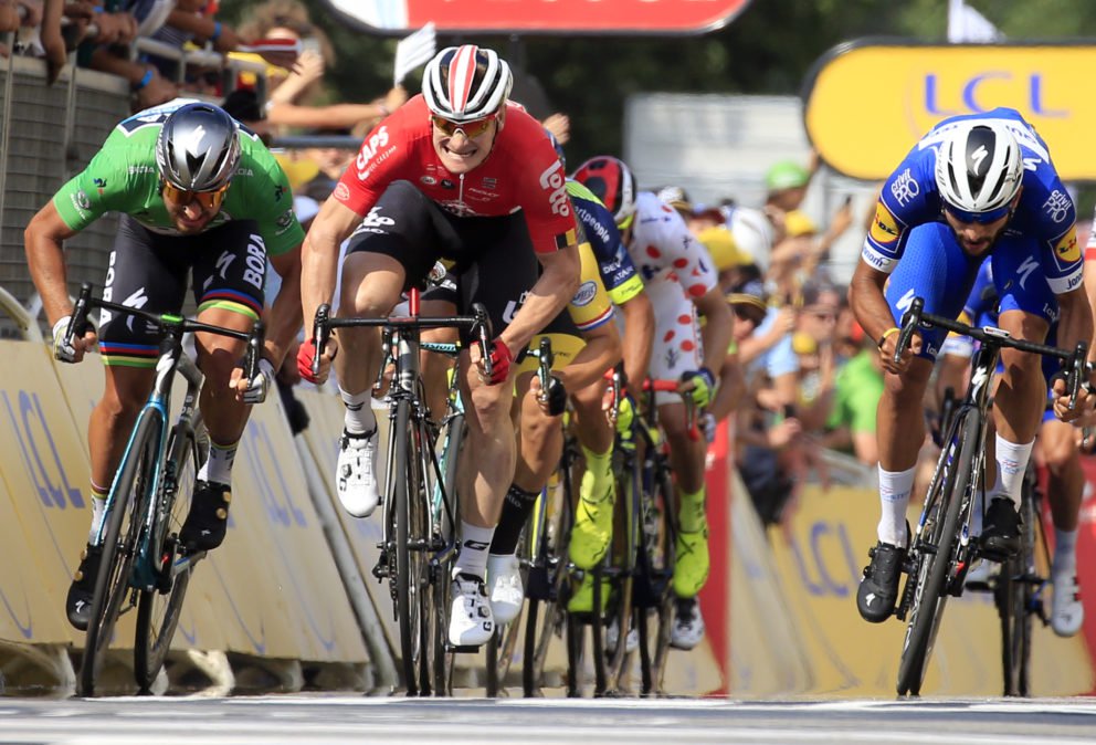 Video: Peter Sagan predviedol fantastický špurt, vo 4. etape Tour de France 2018 bol druhý