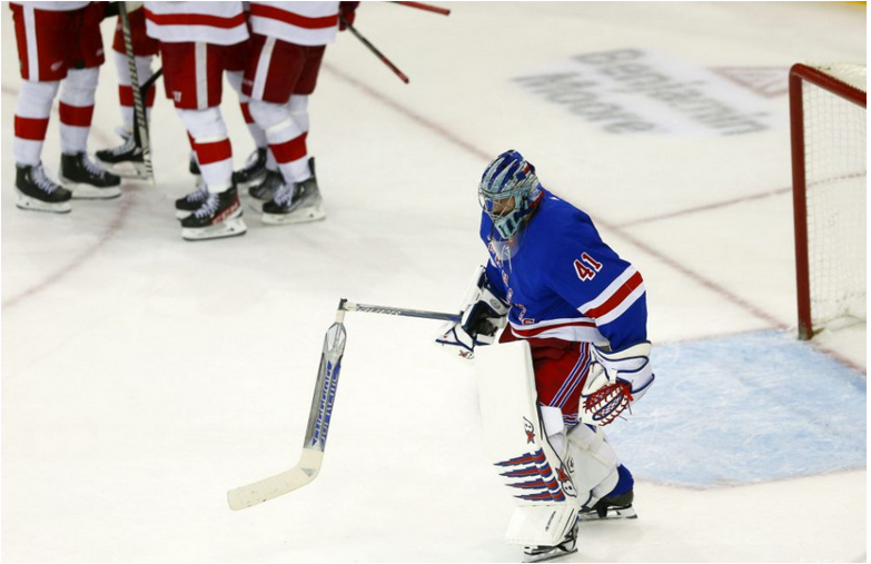 NHL: Halák treťou hviezdou duelu, Rangers však prehrali s Detroitom