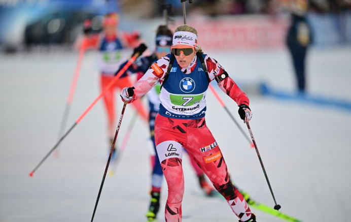 Hauserová zvíťazila v stíhačke, Fialková skončila 45. a Kuzminová 48.