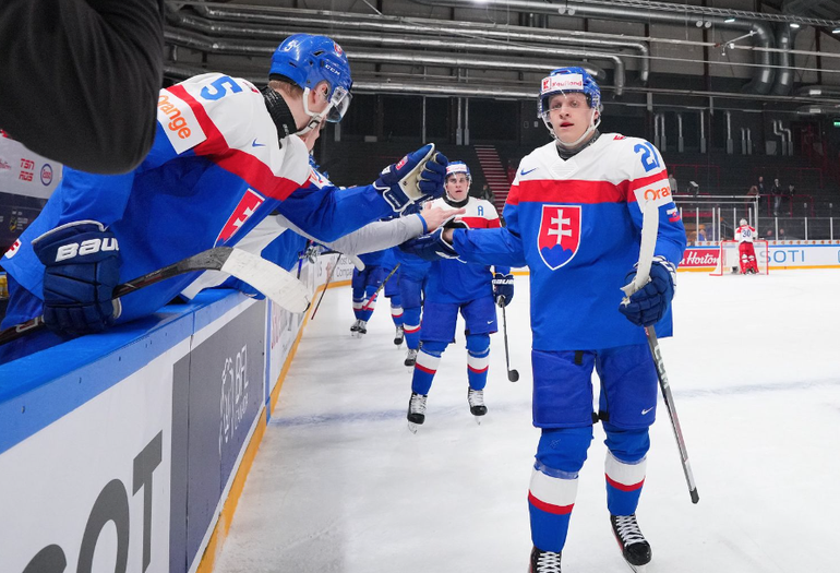 MS do 20 rokov: Slovenskí hokejisti porazili Nórov 8:4 a postúpili do štvrťfinále