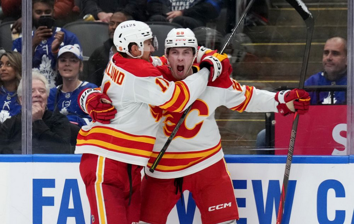 NHL: Honzek sa dočkal prvého gólu: „Cítim sa stále sebavedomejšie“