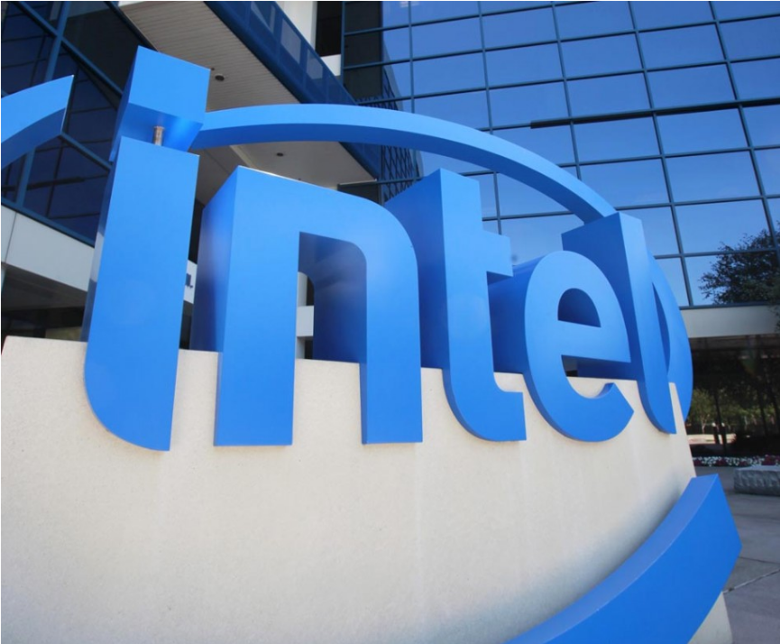 Intel zopakoval, že problémy s nedostatkom čipov môžu trvať roky