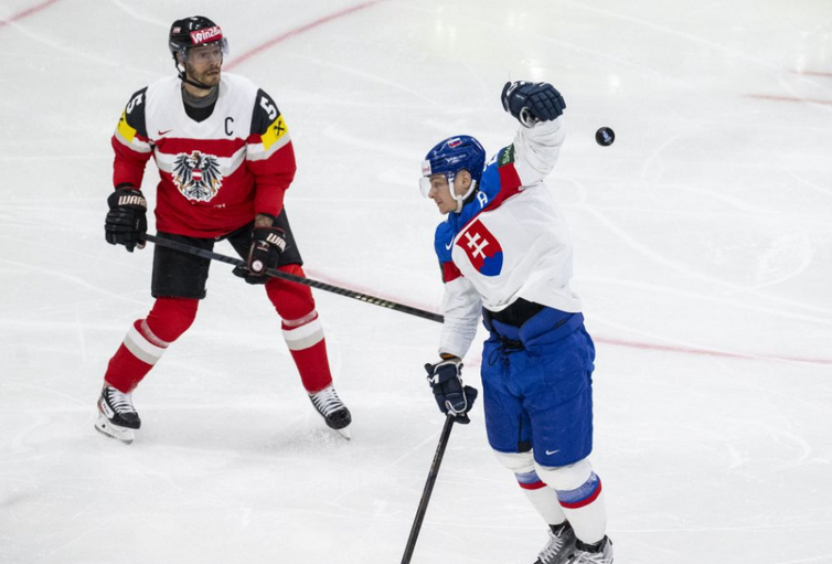 MS v hokeji 2025: Obranca Slovenska Michal Ivan si zlomil ruku a na MS končí