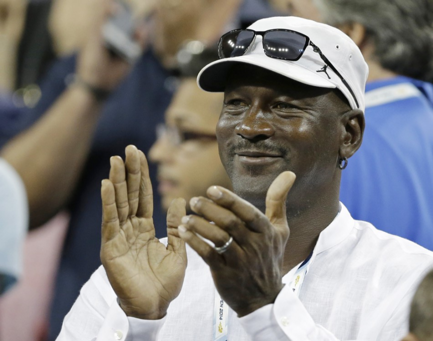 Michael Jordan venuje dva milióny dolárov potravinovej banke