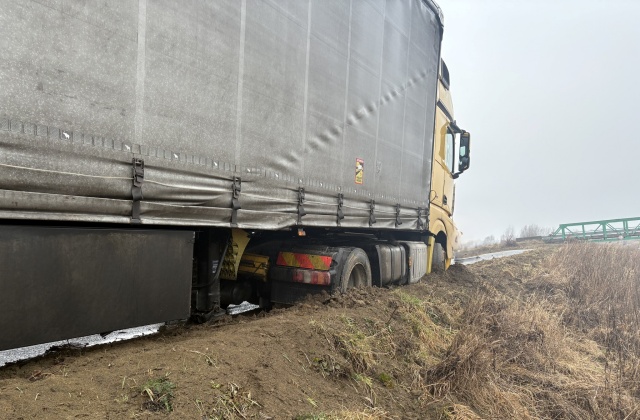 Bulharský kamión jazdil v Senici po cyklotrase