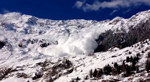 Video: Ničivá lavína v Tyrolsku