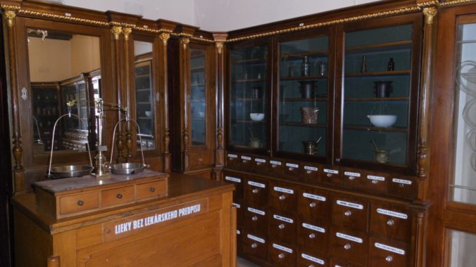 V Prešove majú historický skvost, múzeum sprístupnilo unikátnu lekáreň z 19. storočia