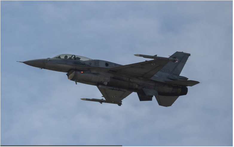 CNN: Lietadlo NATO monitorovalo pohyb rakety pred jej dopadom v Poľsku