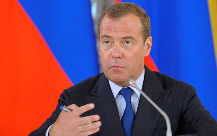 Medvedev: Drony sú pre Európanov pripomienkou nebezpečenstva vojny