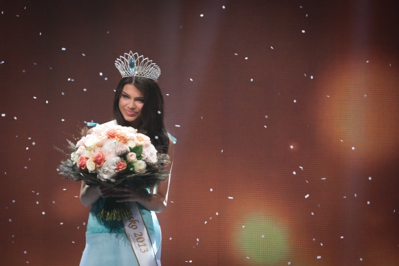 MISS Slovensko 2013 Karolína Chomisteková počas finálového večera.