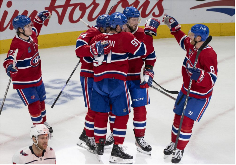NHL: Montreal so Slafkovským triumfoval na ľade Buffala 3:1