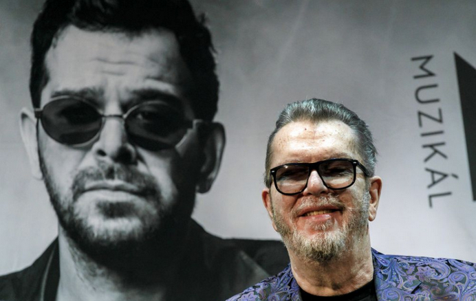 Divadlo Nová scéna uviedlo v premiére muzikál Müller – Život na 2 ťahy