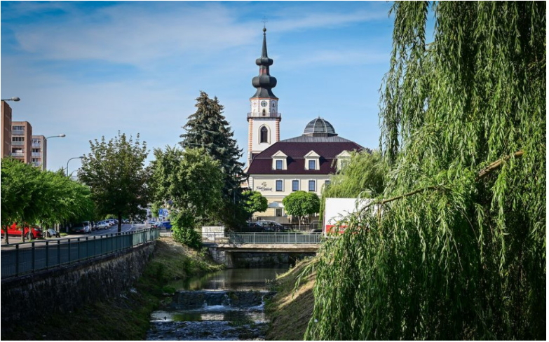 V druhom stupni varovania je jeden okres, zelených je 17