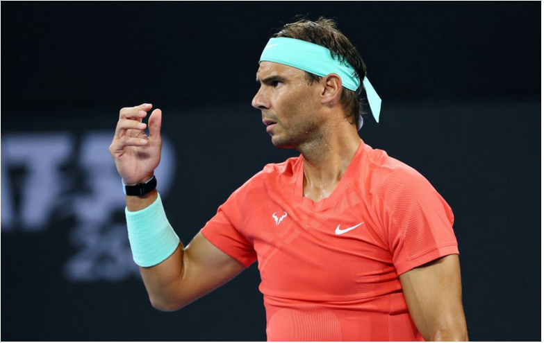 Nadal utrpel mikrotrhlinu svalu a odhlásil sa z Australian Open