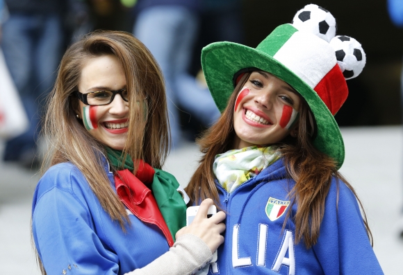 najkrajšie fanúšičky na EURO 2012