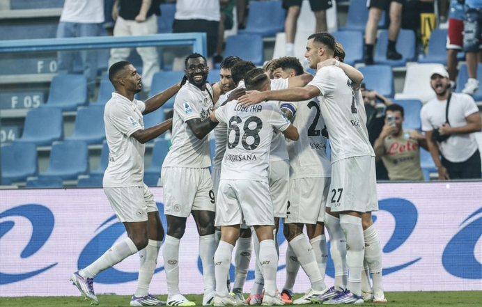 Neapol vstúpil s Lobotkom do Serie A víťazne, De Bruyneho prvý gól