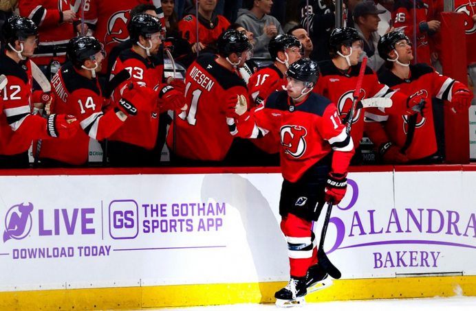 NHL: Nemec skóroval, Slafkovský asistoval, no z víťazstva sa netešili