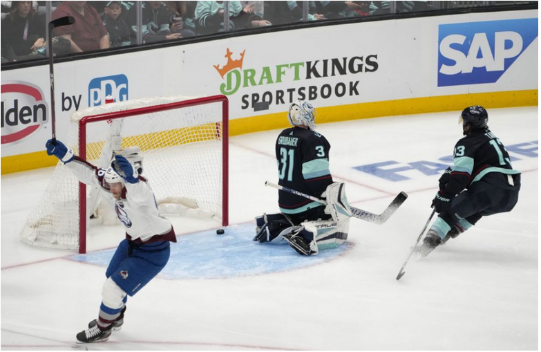 NHL: Colorado vyhralo v Seattli a v sérii vedie 2:1, Devils znížili stav