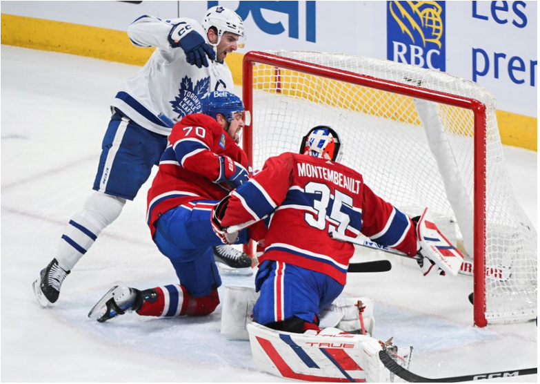 NHL: Montreal prehral s Torontom 2:3, Slafkovský dvakrát asistoval