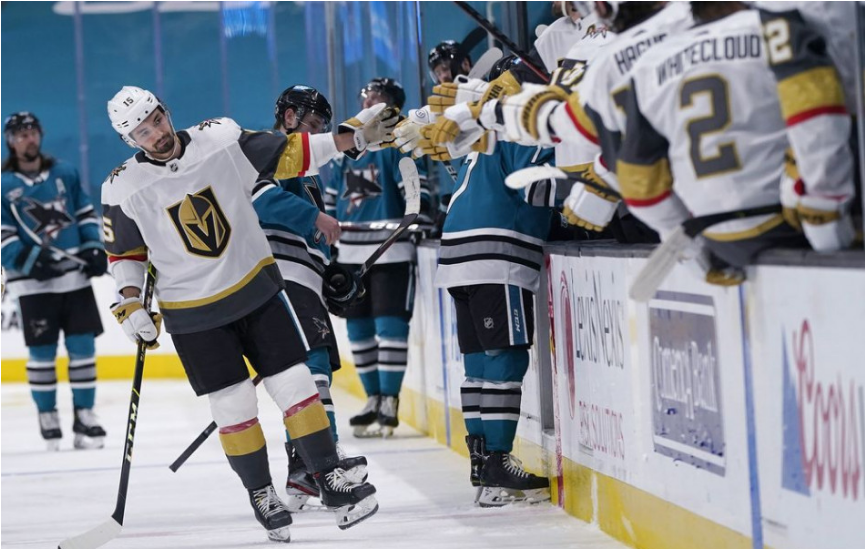 NHL: Vegas Golden Knights deklasovalo San Jose a získalo Trofej Williama M. Jenningsa