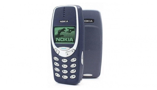 NAJIKONICKEJŠÍ TELEFÓN OSLAVUJE: Nokia 3310 má 20 rokov