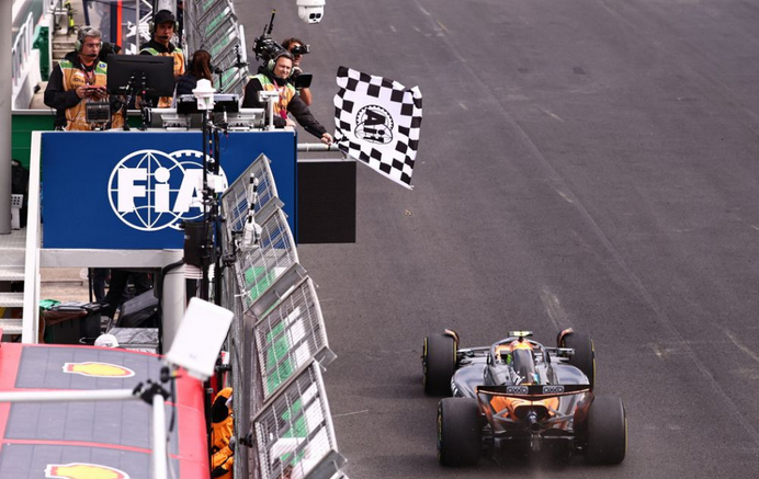 F1: Norris vyhral VC Sao Paula a upevnil si vedenie na čele šampionátu