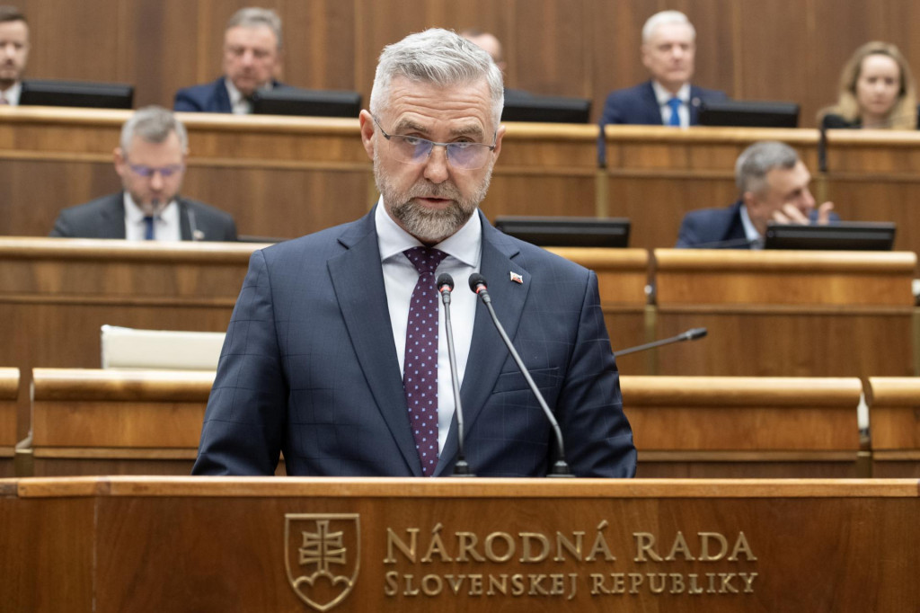 Tibor Gašpar uvádzal rozsiahly pozmeňujúci návrh k novele Trestného zákona 50 minút