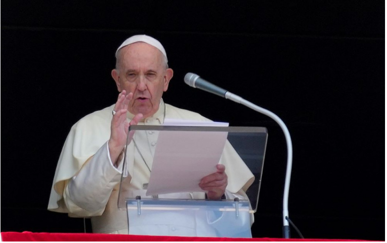 Na podujatia s pápežom sa prvý týždeň prihlásilo 20 000 ľudí