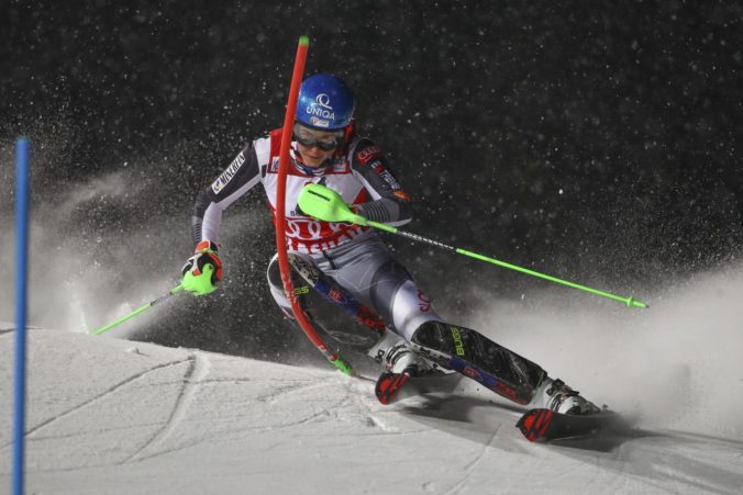 Vlhová je po 1. kole nočného slalomu v Flachau na treťom mieste