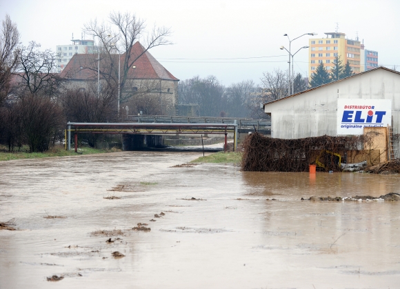 Povodňová situácia v Leviciach