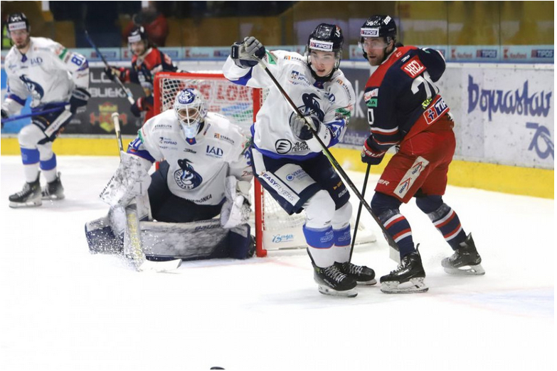 TIPOS EXTRALIGA: Poprad zdolal Zvolen 4:3 pp a vyhral základnú časť