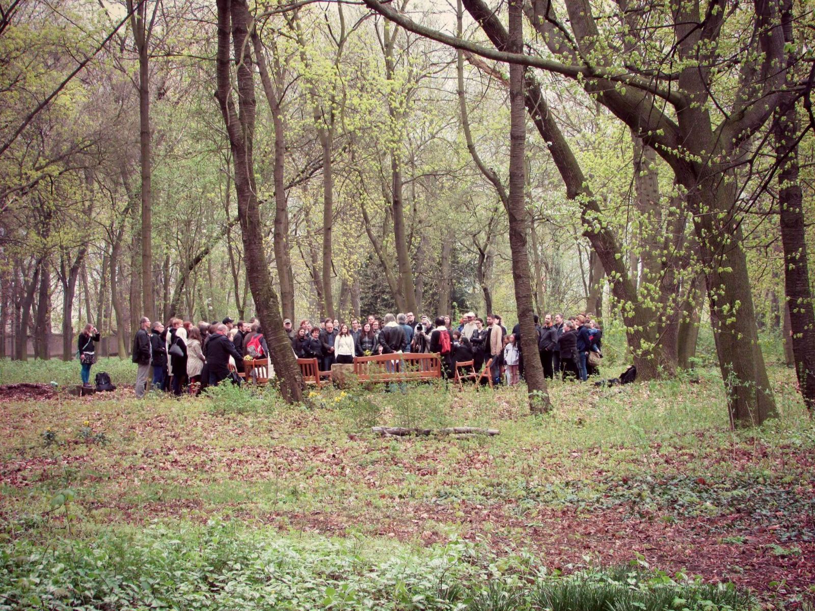Vo Zvolene otvorili prvý prírodný cintorín na Slovensku