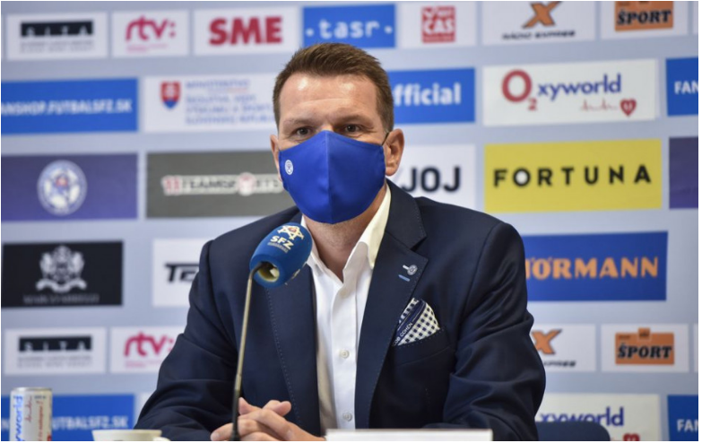 Tréner futbalovej reprezentácie Štefan Tarkovič zverejnil nomináciu na kvalifikačné zápasy o postup na MS 2022 v Katare.