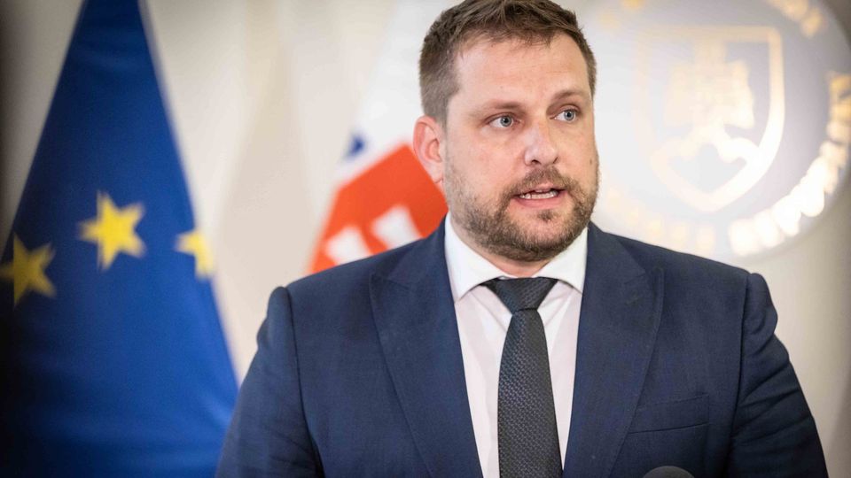 Minister Kamil Šaško poprel Ficovo tvrdenie, že pandemická dohoda WHO ohrozuje suverenitu krajín