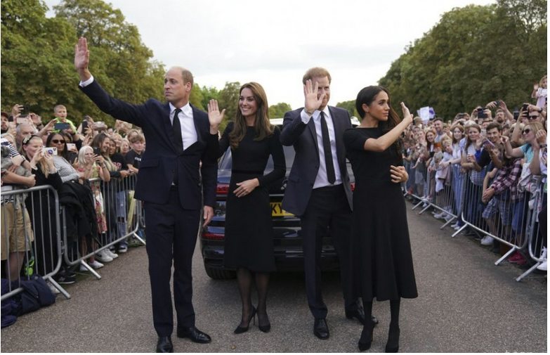Britské médiá vyzdvihujú údajné prímerie princov Williama a Harryho