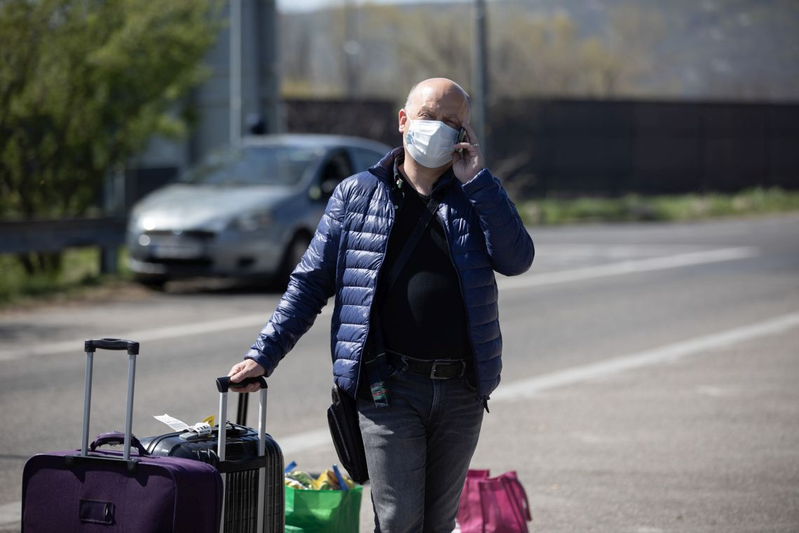 Od soboty platí zákaz vychádzania, sú však aj výnimky