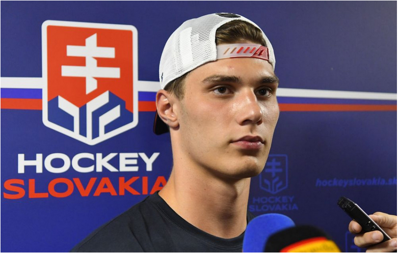 NHL: Slafkovský môže byť prvý Slovák s diakritikou na drese