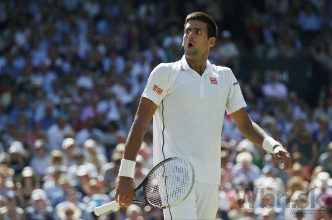 Novak Djokovič si v semifinále Wibledonu poradil s Grigorom Dimitrovom 6:4, 3:6, 7:6 (2), 7:6 (7).