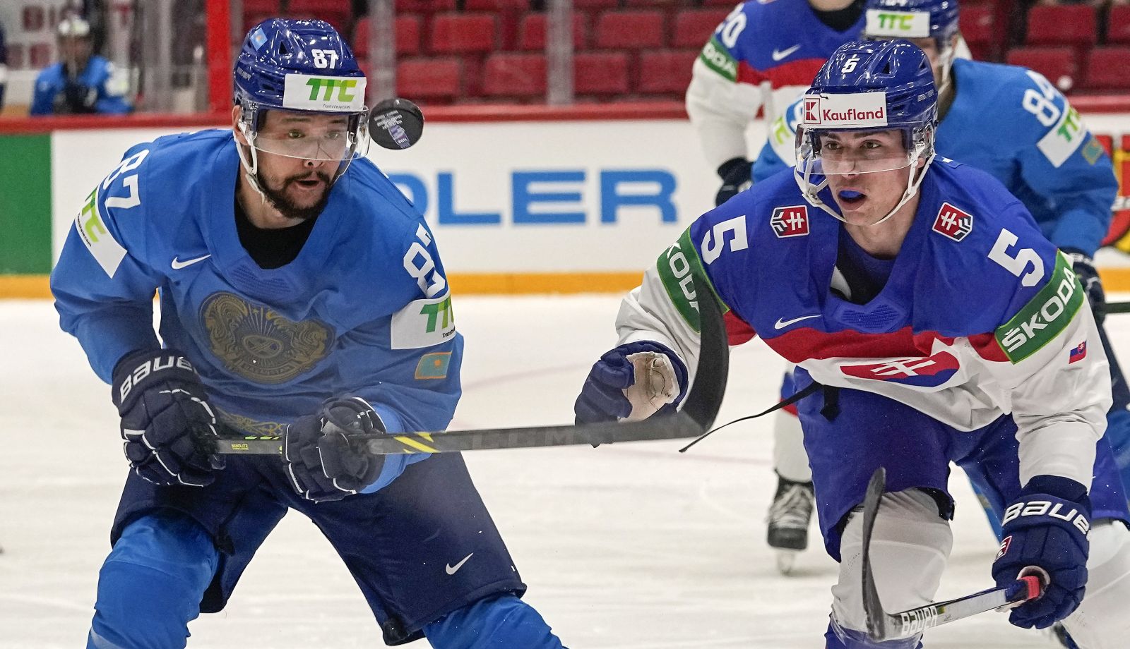MS v hokeji 2023: Slovenskí hokejisti v pondelok nastúpia proti Kanade aj so Šimonom Nemcom