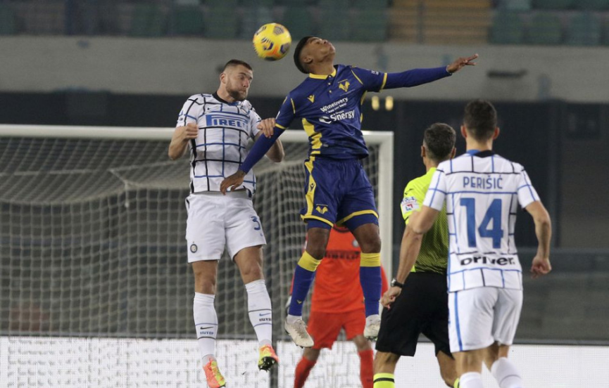 Škriniar rozhodol o triumfe Interu Miláno na pôde Hellasu Verona