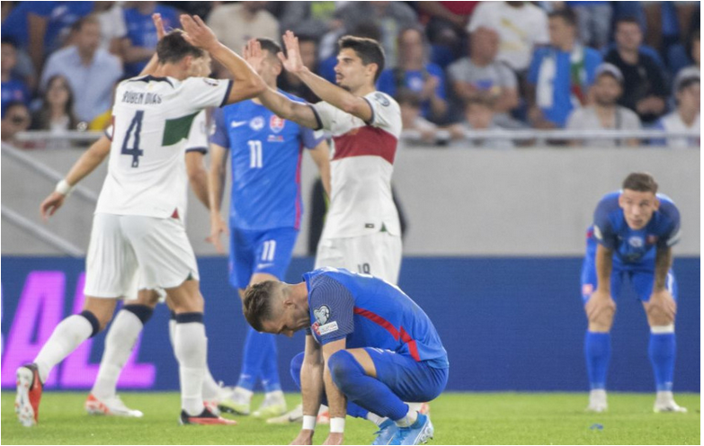 Slováci v rebríčku FIFA klesli o jednu priečku na 48. miesto