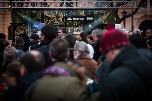 Slovensko si pripomenulo Sviečkovú manifestáciu 