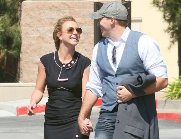 Britney Spears a jej nový priateľ David Lucado.Foto: entertainmentwise.com