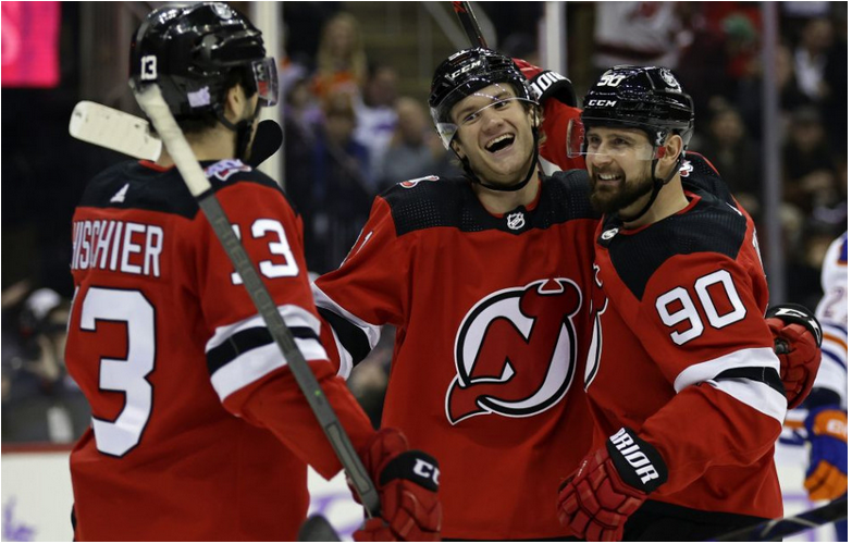 NHL: Tatar strelil štvrtý gól a Devils natiahli víťaznú sériu na 13 zápasov