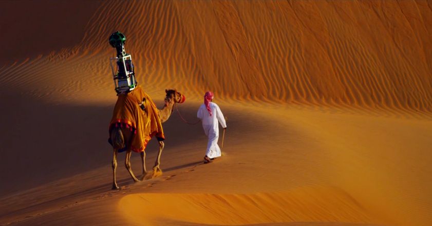 Video: Google nasnímal púšť Liwa do Google Maps z chrbta ťavy