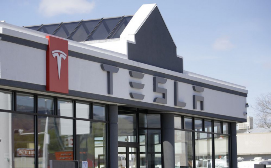 Tesla prestala prijímať platby bitcoinmi