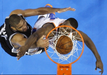 Oklahoma sa stala prvým finalistom NBA