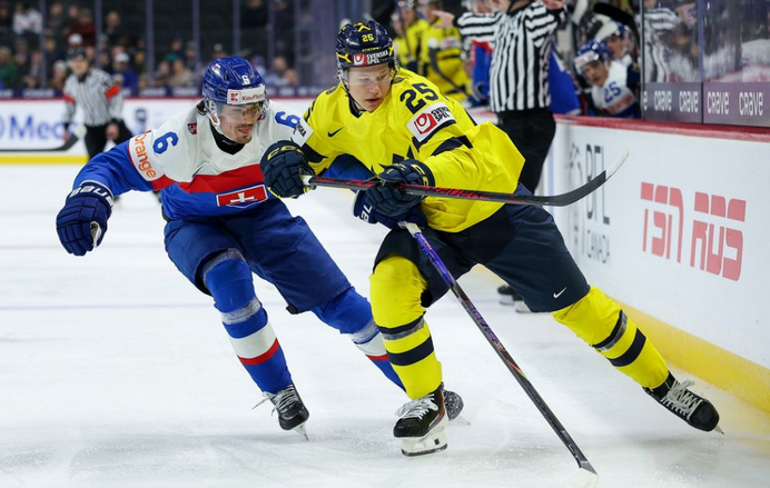 MS v hokeji U20: Slováci otvorili šampionát tesnou prehrou so Švédmi 2:3