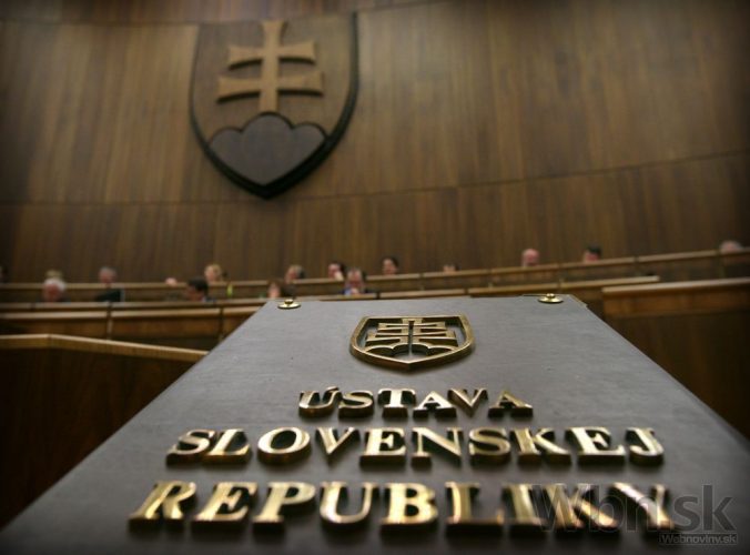 Ústava SR oslavuje 30. výročie. Ide o základný zákon štátu, ktorý ustanovil nezávislosť Slovenska