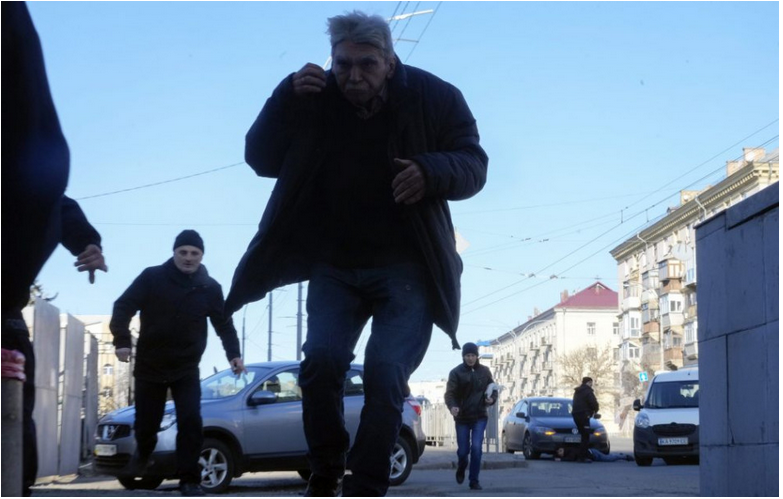 Boje v Kyjeve neprežil šesťročný chlapec, obeť hlásia aj z Charkova